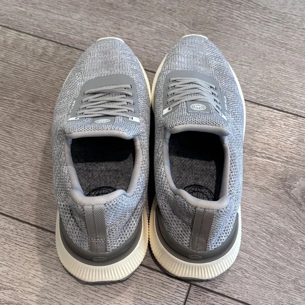 Peter Millar Hyperlight Apollo Mens 8.5 Grey Knit Sneakers Running Shoes Casual